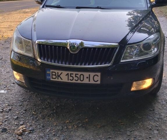 Чорний Шкода Октавія, об'ємом двигуна 1.6 л та пробігом 293 тис. км за 7500 $, фото 1 на Automoto.ua
