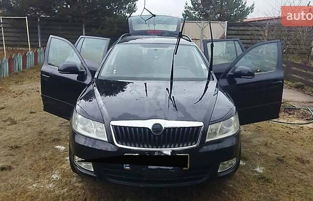 Черный Шкода Октавия, объемом двигателя 1.97 л и пробегом 241 тыс. км за 6999 $, фото 1 на Automoto.ua