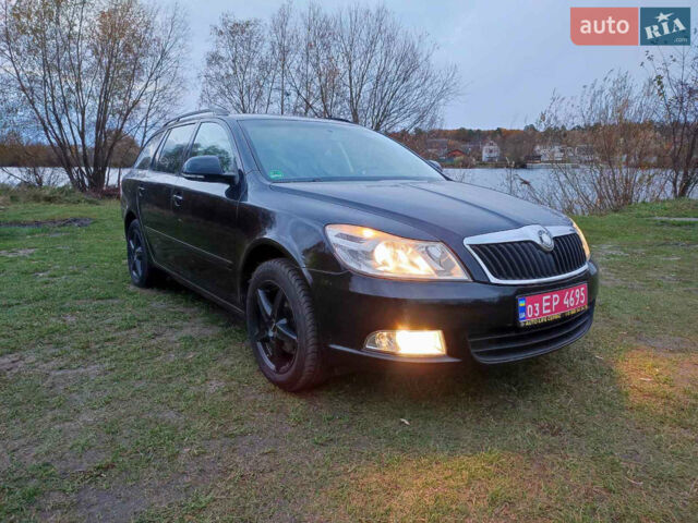 Чорний Шкода Октавія, об'ємом двигуна 1.8 л та пробігом 240 тис. км за 8000 $, фото 1 на Automoto.ua