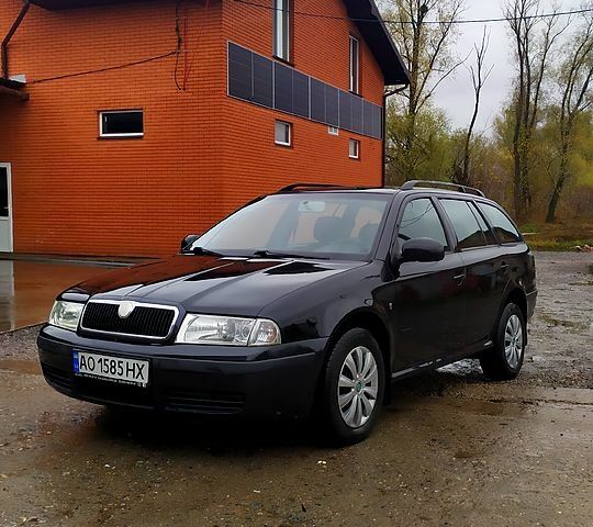 Шкода Октавия 2009 в Ромнах на Automoto.ua Черный Шкода Октавия, объемом двигателя 1.9 л и пробегом 230 тыс. км за 6000 $, фото 1 на Automoto.ua