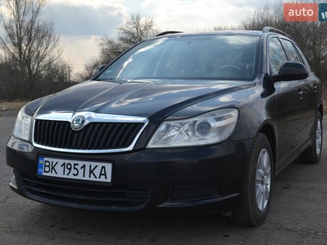 Чорний Шкода Октавія, об'ємом двигуна 1.4 л та пробігом 255 тис. км за 6000 $, фото 1 на Automoto.ua
