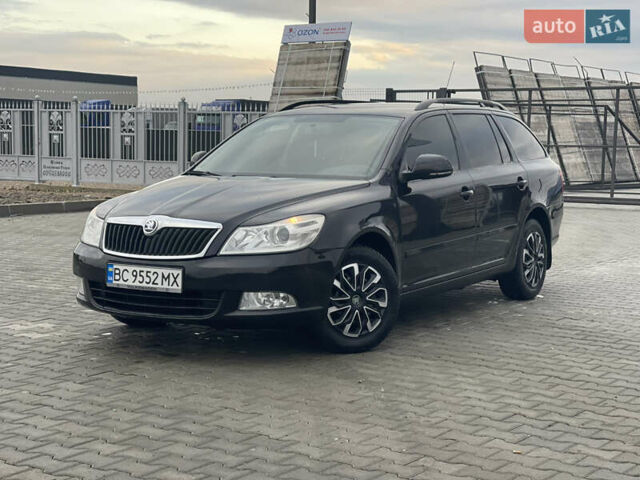 Черный Шкода Октавия, объемом двигателя 1.6 л и пробегом 300 тыс. км за 7300 $, фото 1 на Automoto.ua