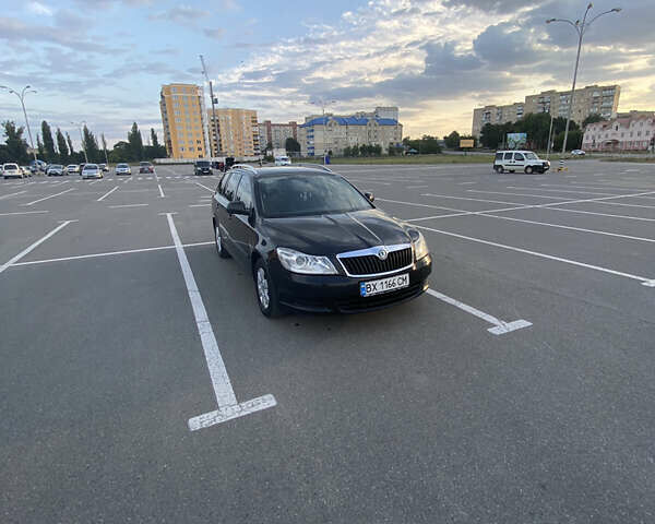 Черный Шкода Октавия, объемом двигателя 1.6 л и пробегом 282 тыс. км за 6700 $, фото 1 на Automoto.ua