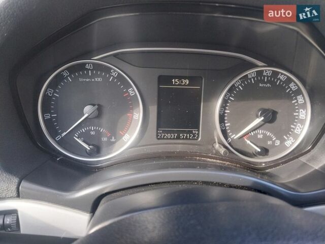 Черный Шкода Октавия, объемом двигателя 1.39 л и пробегом 272 тыс. км за 6990 $, фото 1 на Automoto.ua