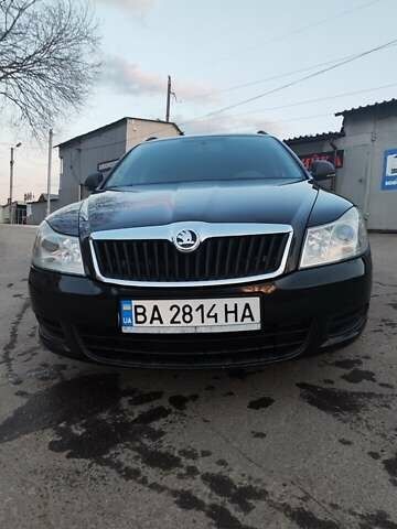 Черный Шкода Октавия, объемом двигателя 1.6 л и пробегом 283 тыс. км за 7750 $, фото 1 на Automoto.ua