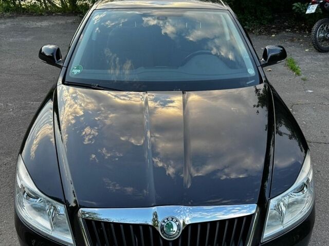 Чорний Шкода Октавія, об'ємом двигуна 1.8 л та пробігом 156 тис. км за 7700 $, фото 1 на Automoto.ua