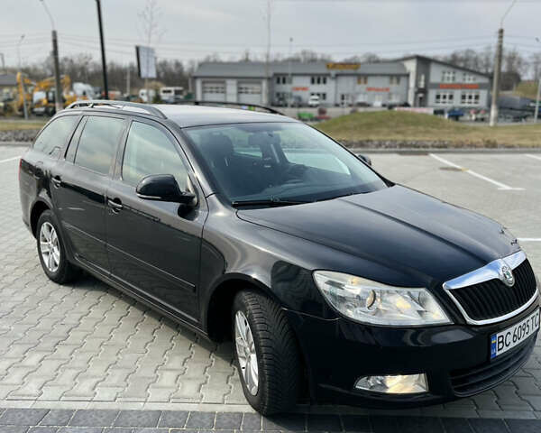 Черный Шкода Октавия, объемом двигателя 1.8 л и пробегом 180 тыс. км за 6600 $, фото 1 на Automoto.ua
