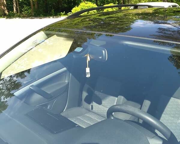 Черный Шкода Октавия, объемом двигателя 1.6 л и пробегом 190 тыс. км за 8700 $, фото 1 на Automoto.ua