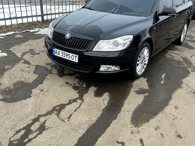 Черный Шкода Октавия, объемом двигателя 1.8 л и пробегом 240 тыс. км за 7500 $, фото 1 на Automoto.ua