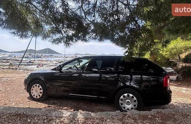 Чорний Шкода Октавія, об'ємом двигуна 1.6 л та пробігом 250 тис. км за 8300 $, фото 1 на Automoto.ua