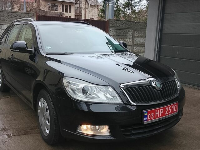 Черный Шкода Октавия, объемом двигателя 0 л и пробегом 217 тыс. км за 6900 $, фото 1 на Automoto.ua