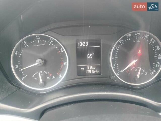 Черный Шкода Октавия, объемом двигателя 1.4 л и пробегом 179 тыс. км за 6700 $, фото 1 на Automoto.ua