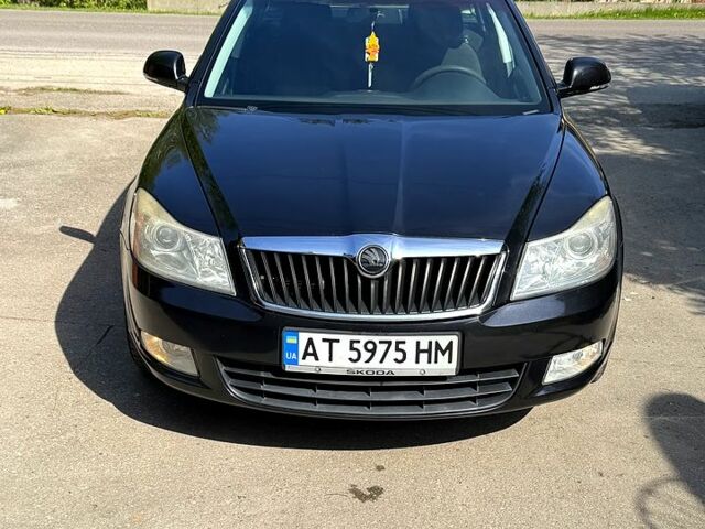 Черный Шкода Октавия, объемом двигателя 1.6 л и пробегом 275 тыс. км за 6500 $, фото 1 на Automoto.ua