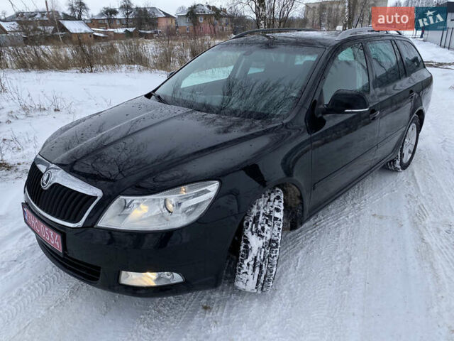 Черный Шкода Октавия, объемом двигателя 1.6 л и пробегом 245 тыс. км за 7450 $, фото 1 на Automoto.ua
