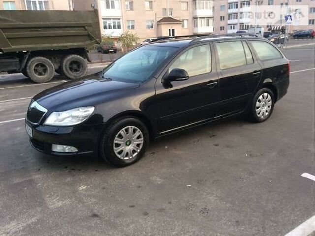 Черный Шкода Октавия, объемом двигателя 1.9 л и пробегом 212 тыс. км за 8500 $, фото 1 на Automoto.ua