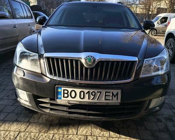 Чорний Шкода Октавія, об'ємом двигуна 1.8 л та пробігом 232 тис. км за 9300 $, фото 1 на Automoto.ua