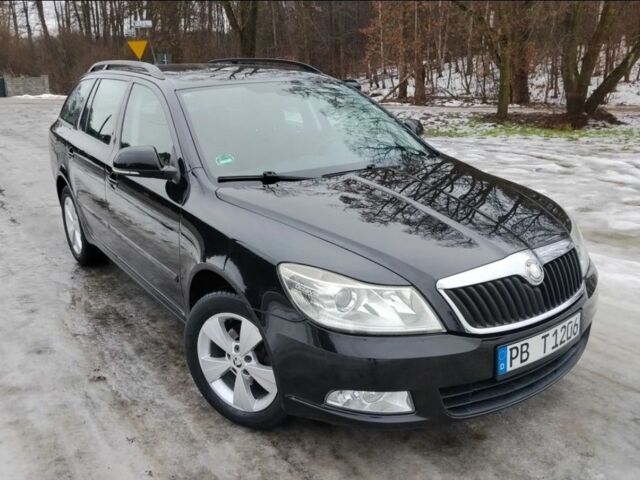 Черный Шкода Октавия, объемом двигателя 0 л и пробегом 198 тыс. км за 2552 $, фото 1 на Automoto.ua