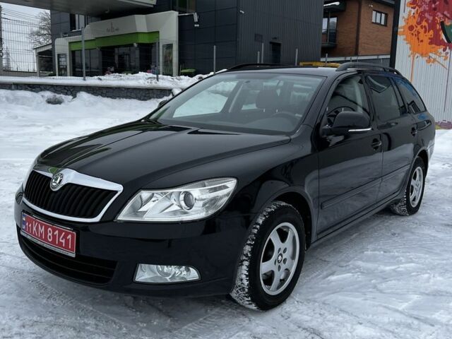 Черный Шкода Октавия, объемом двигателя 1.4 л и пробегом 229 тыс. км за 7700 $, фото 1 на Automoto.ua