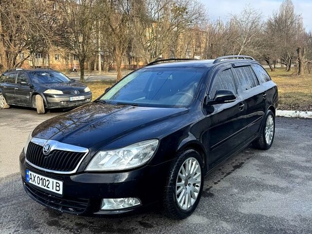 Черный Шкода Октавия, объемом двигателя 1.6 л и пробегом 240 тыс. км за 7000 $, фото 1 на Automoto.ua