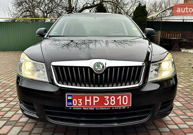 Чорний Шкода Октавія, об'ємом двигуна 1.6 л та пробігом 114 тис. км за 8299 $, фото 1 на Automoto.ua