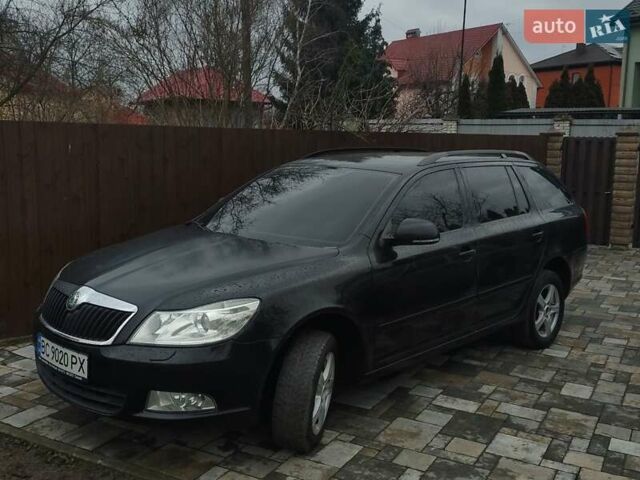 Черный Шкода Октавия, объемом двигателя 1.2 л и пробегом 257 тыс. км за 4950 $, фото 1 на Automoto.ua