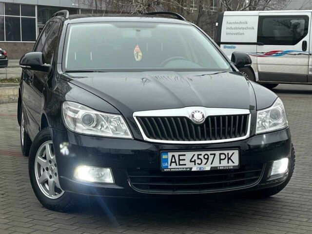 Черный Шкода Октавия, объемом двигателя 1.8 л и пробегом 188 тыс. км за 9200 $, фото 1 на Automoto.ua