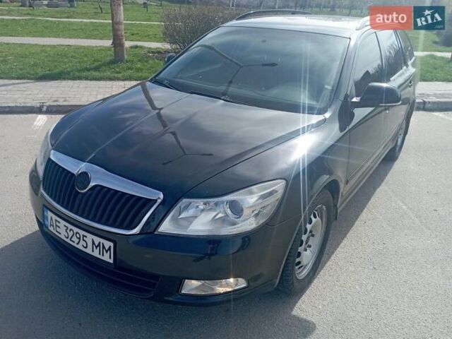Черный Шкода Октавия, объемом двигателя 1.97 л и пробегом 292 тыс. км за 7999 $, фото 1 на Automoto.ua