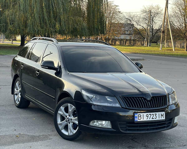 Черный Шкода Октавия, объемом двигателя 1.8 л и пробегом 260 тыс. км за 7300 $, фото 1 на Automoto.ua