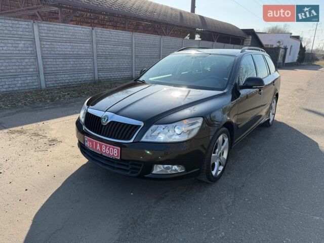 Черный Шкода Октавия, объемом двигателя 1.4 л и пробегом 217 тыс. км за 7299 $, фото 1 на Automoto.ua
