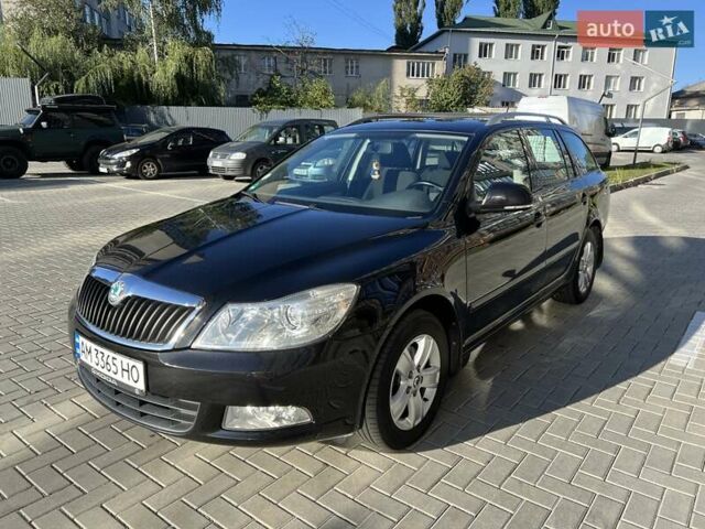 Чорний Шкода Октавія, об'ємом двигуна 2 л та пробігом 203 тис. км за 8900 $, фото 1 на Automoto.ua