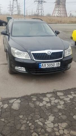 Черный Шкода Октавия, объемом двигателя 1.97 л и пробегом 248 тыс. км за 9200 $, фото 1 на Automoto.ua