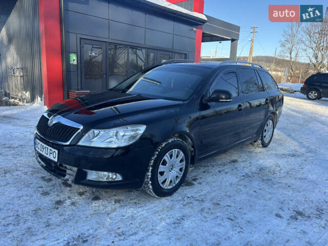 Черный Шкода Октавия, объемом двигателя 1.2 л и пробегом 219 тыс. км за 5850 $, фото 1 на Automoto.ua