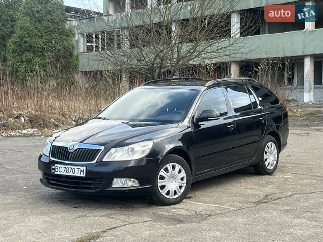Черный Шкода Октавия, объемом двигателя 1.6 л и пробегом 236 тыс. км за 6400 $, фото 1 на Automoto.ua