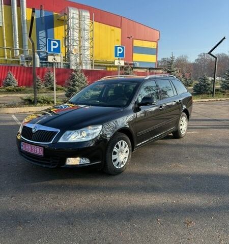 Черный Шкода Октавия, объемом двигателя 1.4 л и пробегом 184 тыс. км за 8100 $, фото 1 на Automoto.ua