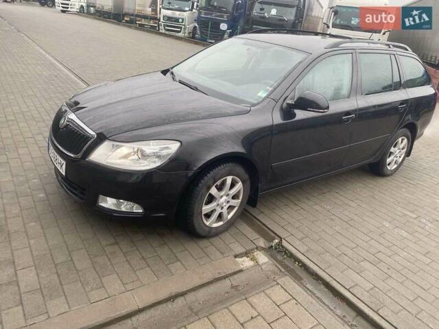 Черный Шкода Октавия, объемом двигателя 1.8 л и пробегом 200 тыс. км за 6500 $, фото 1 на Automoto.ua