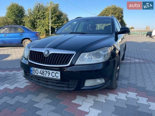 Черный Шкода Октавия, объемом двигателя 1.6 л и пробегом 322 тыс. км за 5100 $, фото 1 на Automoto.ua