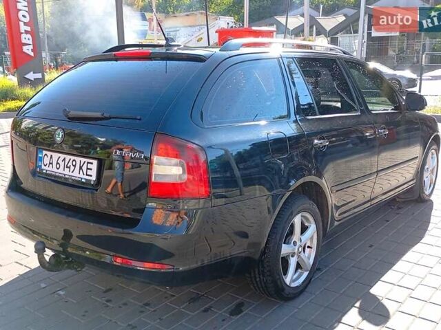 Черный Шкода Октавия, объемом двигателя 1.6 л и пробегом 268 тыс. км за 7700 $, фото 1 на Automoto.ua