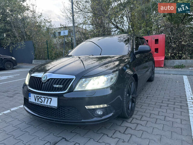 Черный Шкода Октавия, объемом двигателя 2 л и пробегом 255 тыс. км за 9000 $, фото 1 на Automoto.ua