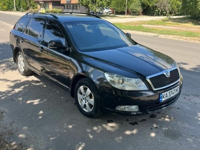 Чорний Шкода Октавія, об'ємом двигуна 2 л та пробігом 380 тис. км за 4500 $, фото 1 на Automoto.ua
