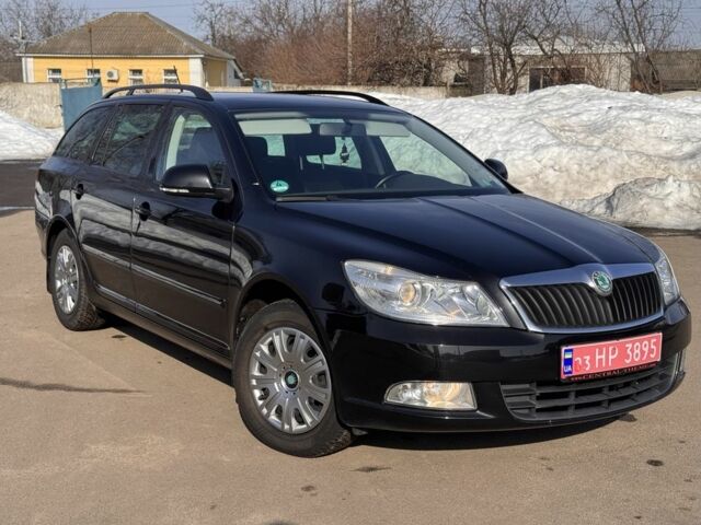 Чорний Шкода Октавія, об'ємом двигуна 1.4 л та пробігом 200 тис. км за 7200 $, фото 1 на Automoto.ua