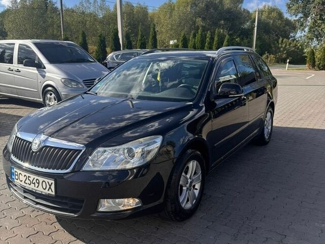Чорний Шкода Октавія, об'ємом двигуна 1.8 л та пробігом 123 тис. км за 7800 $, фото 1 на Automoto.ua