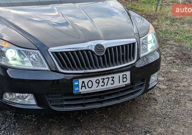 Черный Шкода Октавия, объемом двигателя 1.39 л и пробегом 258 тыс. км за 7200 $, фото 1 на Automoto.ua