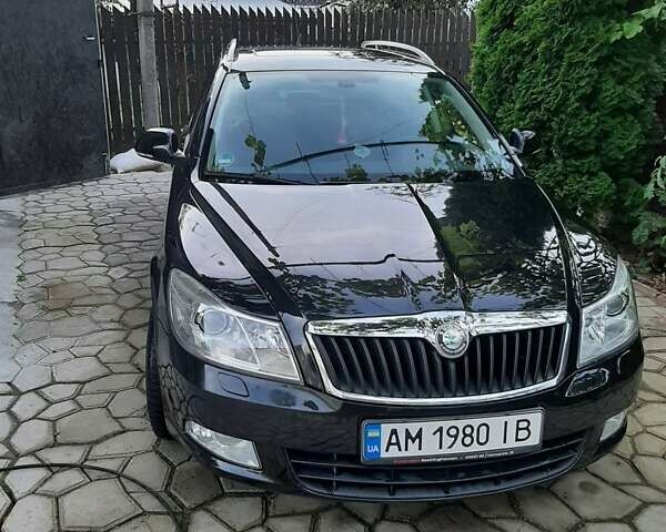 Черный Шкода Октавия, объемом двигателя 1.8 л и пробегом 161 тыс. км за 8000 $, фото 1 на Automoto.ua