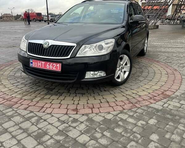 Черный Шкода Октавия, объемом двигателя 1.4 л и пробегом 233 тыс. км за 8199 $, фото 1 на Automoto.ua