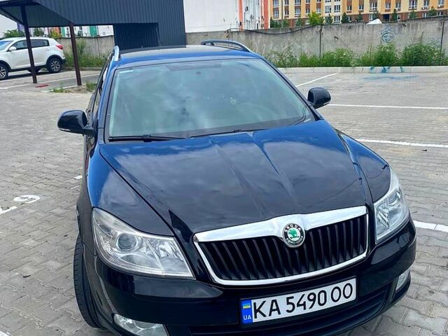 Черный Шкода Октавия, объемом двигателя 1.8 л и пробегом 200 тыс. км за 9000 $, фото 1 на Automoto.ua