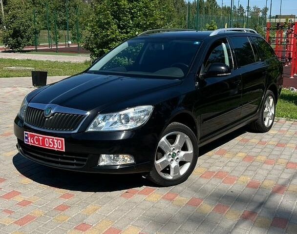 Черный Шкода Октавия, объемом двигателя 1.6 л и пробегом 187 тыс. км за 9700 $, фото 1 на Automoto.ua