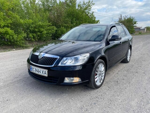 Черный Шкода Октавия, объемом двигателя 1.8 л и пробегом 230 тыс. км за 8800 $, фото 1 на Automoto.ua