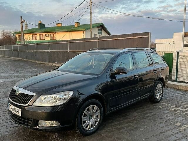 Чорний Шкода Октавія, об'ємом двигуна 1.8 л та пробігом 179 тис. км за 6100 $, фото 1 на Automoto.ua