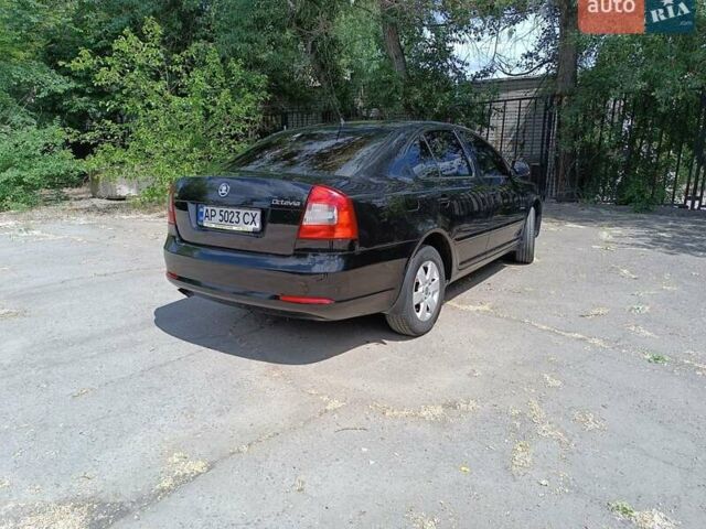 Черный Шкода Октавия, объемом двигателя 1.8 л и пробегом 184 тыс. км за 7400 $, фото 1 на Automoto.ua