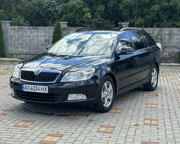 Чорний Шкода Октавія, об'ємом двигуна 2 л та пробігом 296 тис. км за 7800 $, фото 1 на Automoto.ua